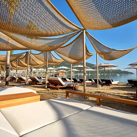Voyage Resort
